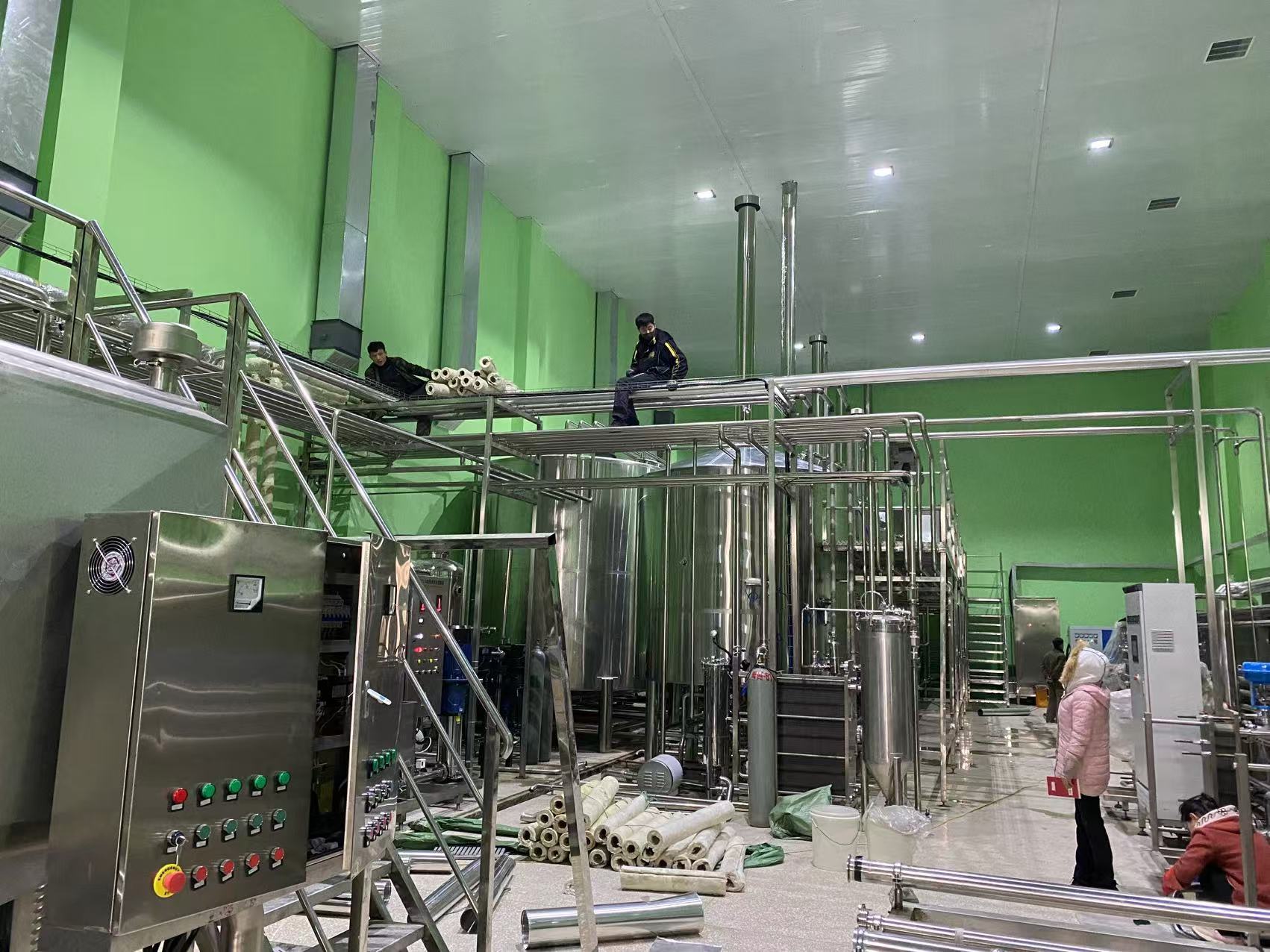 合水精酿啤酒设备厂—精酿啤酒设备制造：传承工艺与创新科技的交融
